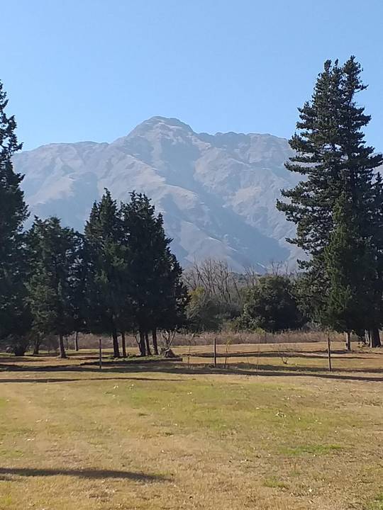 El cerro desde el parque